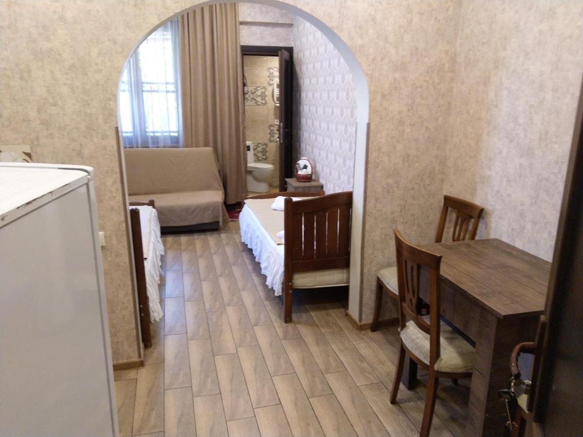 Old Tbilisi Tsiskari Apt Extérieur photo