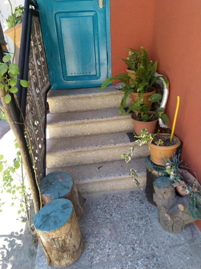 Old Tbilisi Tsiskari Apt Extérieur photo
